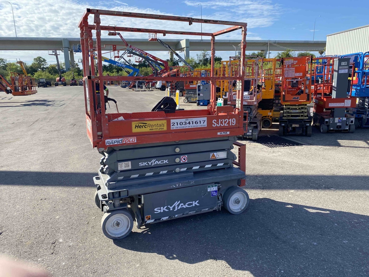 2021 Skyjack SJ3219-1