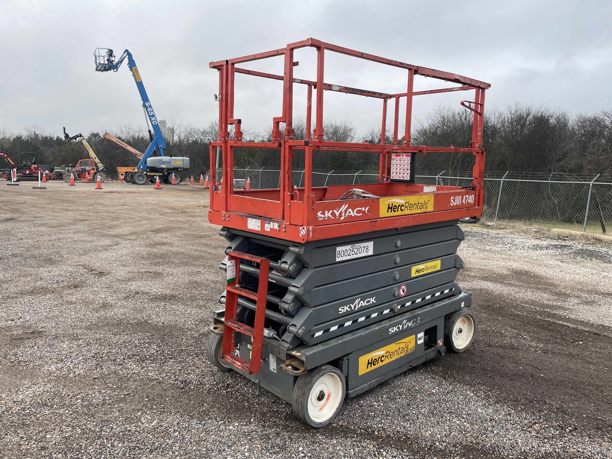 2019 Skyjack SJ4740-2