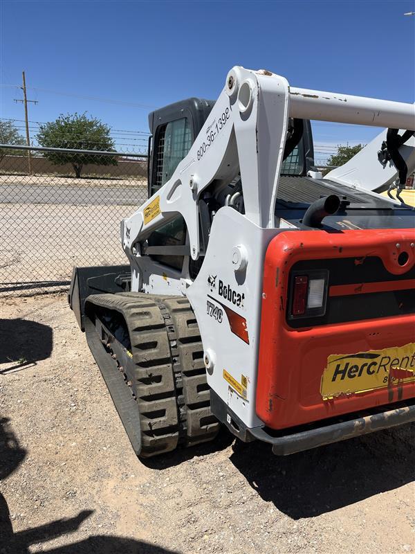 2022 Bobcat T740-3