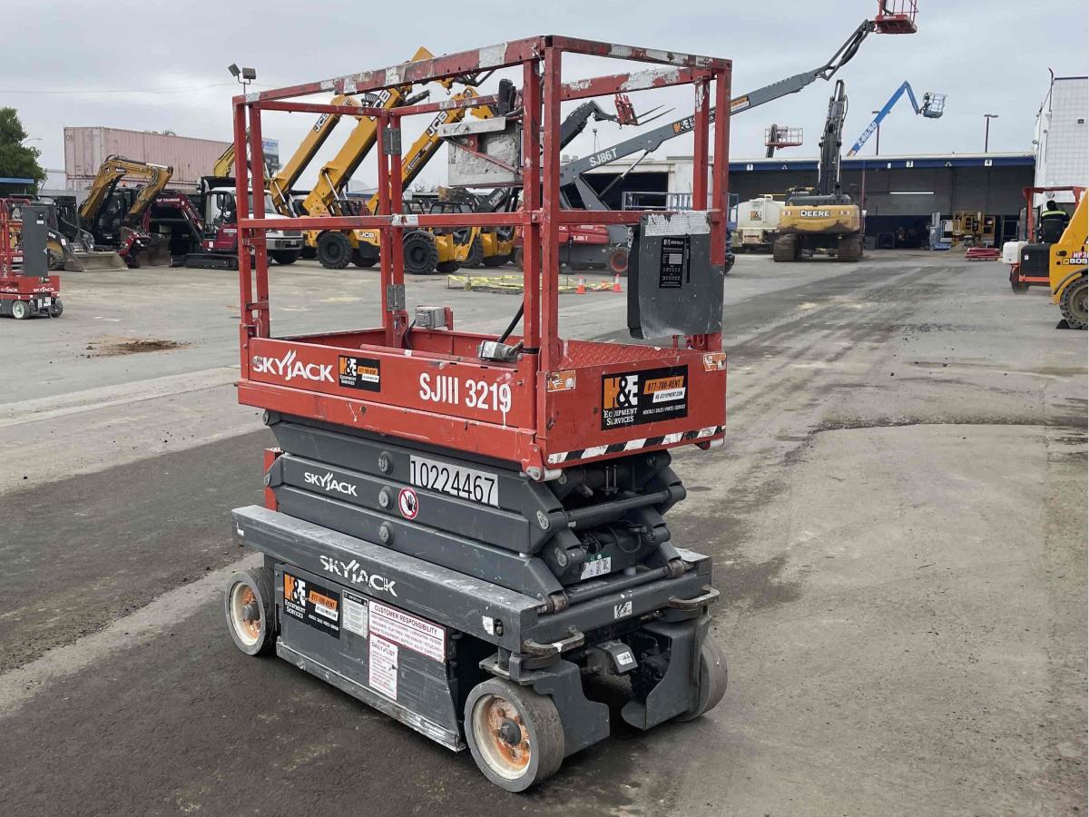 2017 Skyjack SJ3219