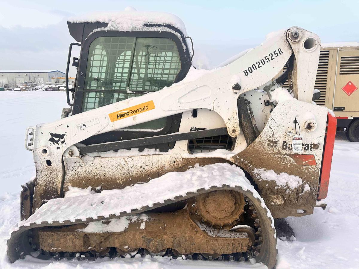 2018 Bobcat T740