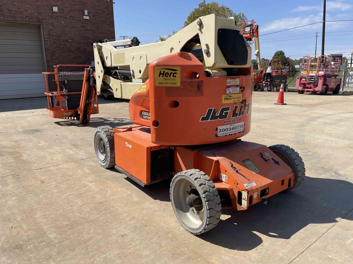 2015 JLG E400AJPN-3