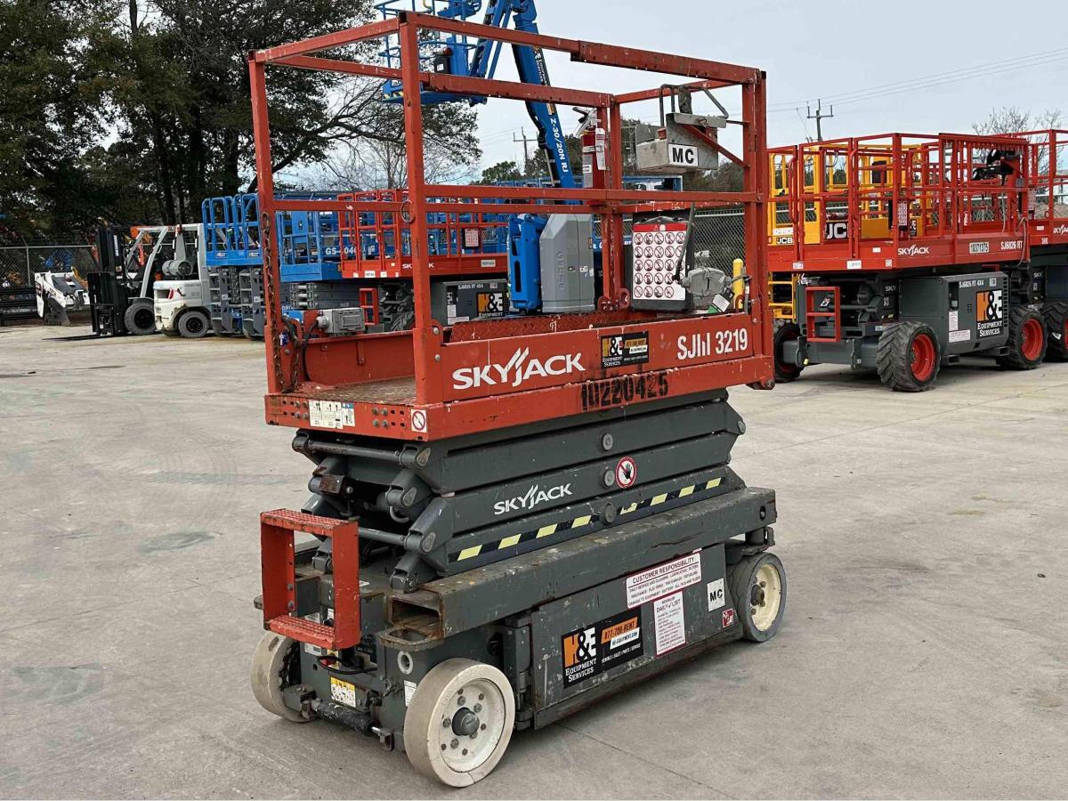 2017 Skyjack SJ3219