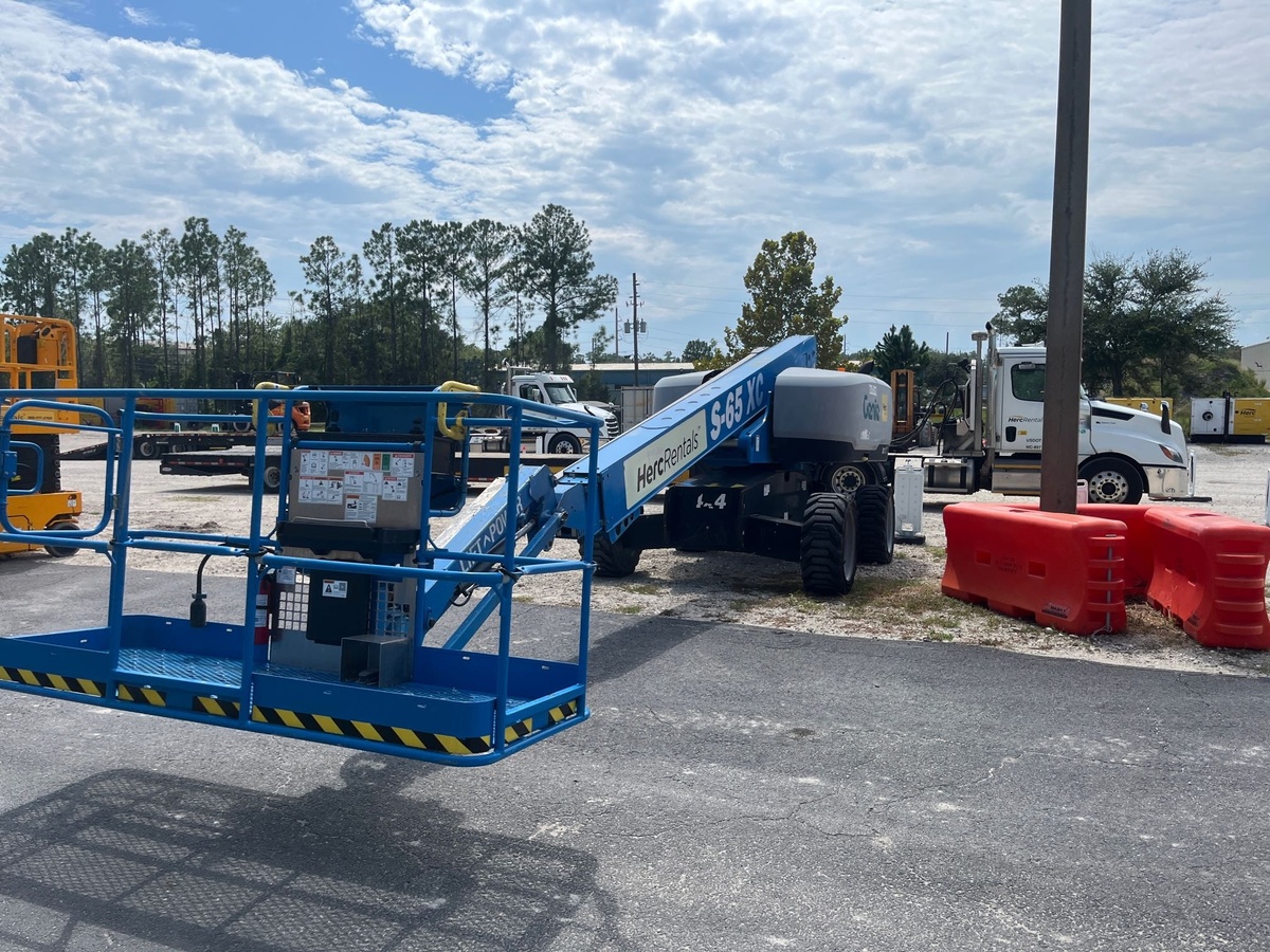 2019 Genie S-65XC