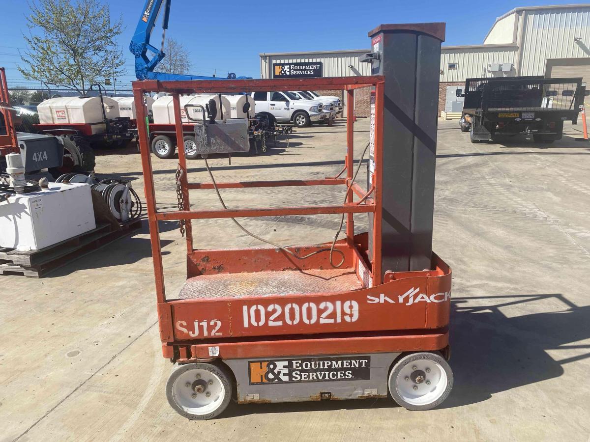 2016 Skyjack SJ12