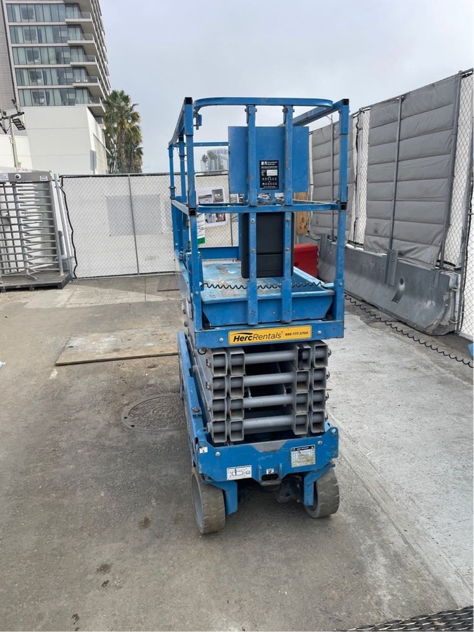 2018 Genie GS-3232-2