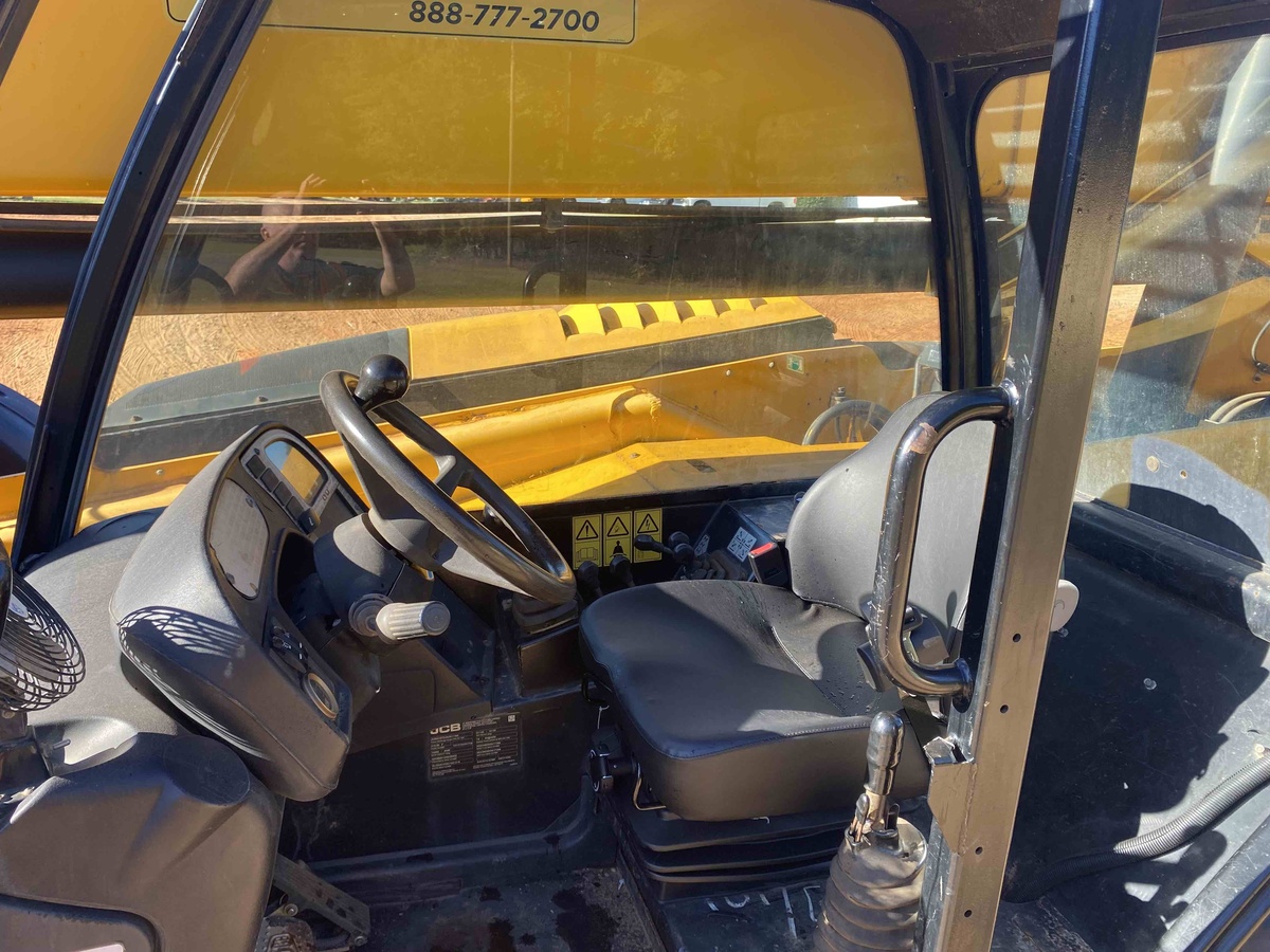 2019 JCB 510-56-1