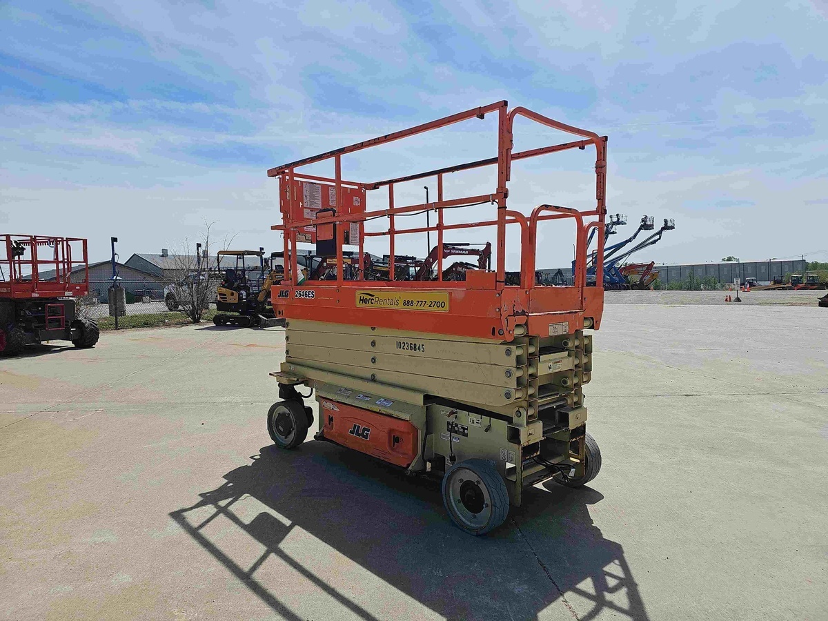 2018 JLG 2646ES-4