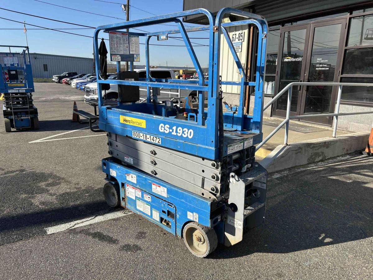 2017 Genie GS-1930