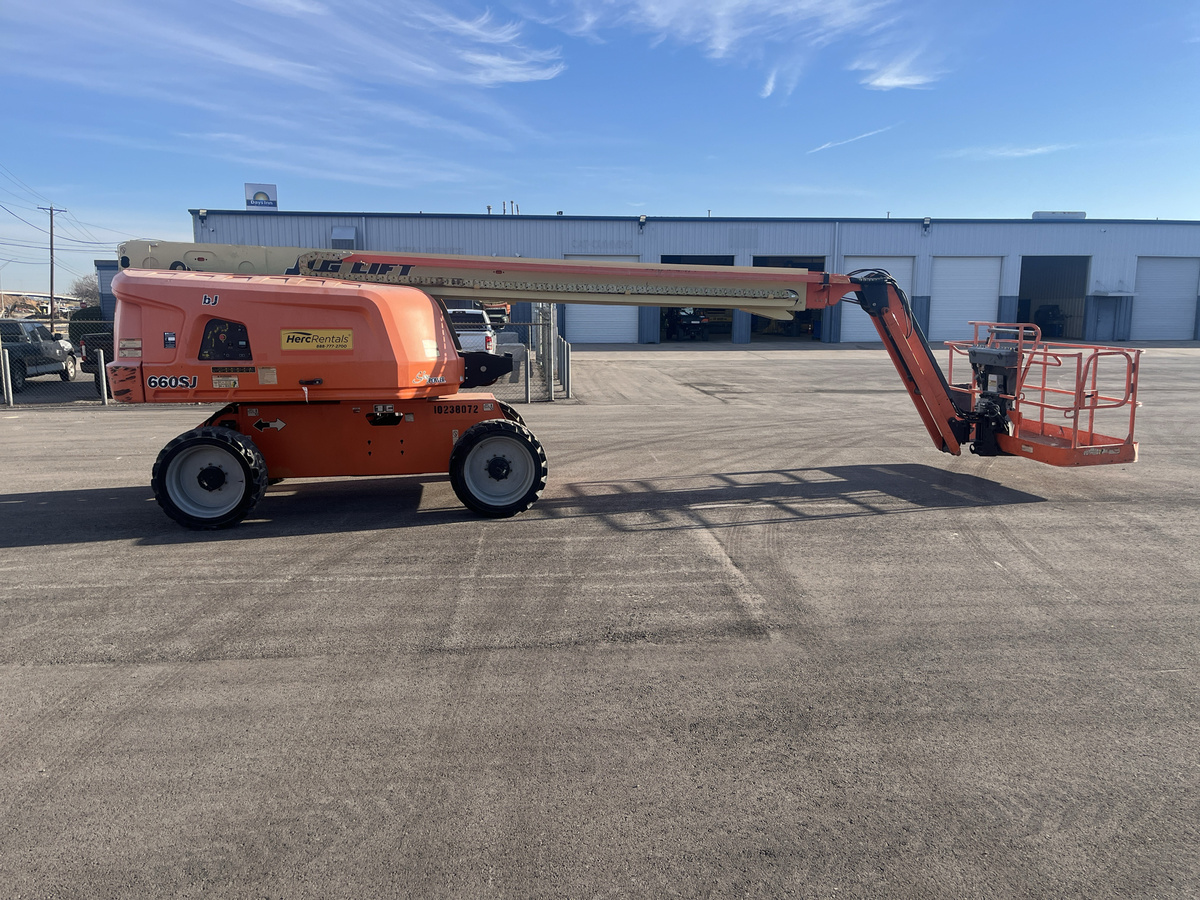 2018 JLG 660SJ-2