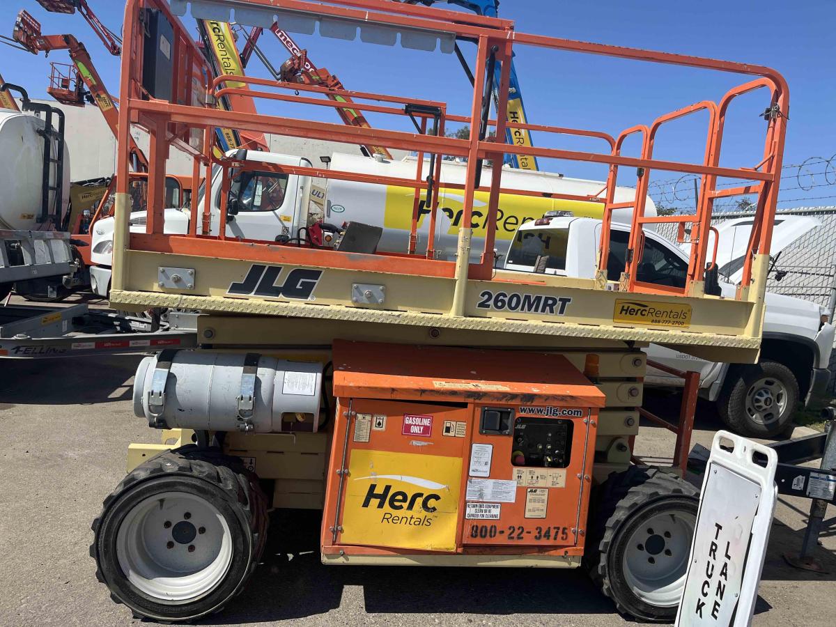 2018 JLG 260MRT