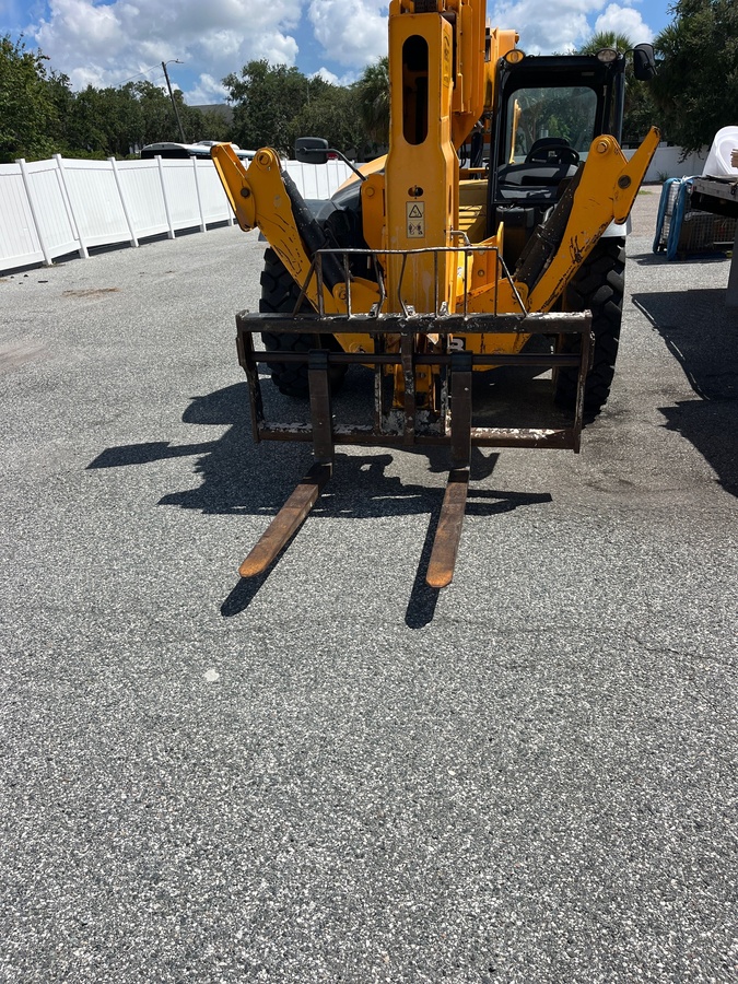 2022 JCB 510-56-5