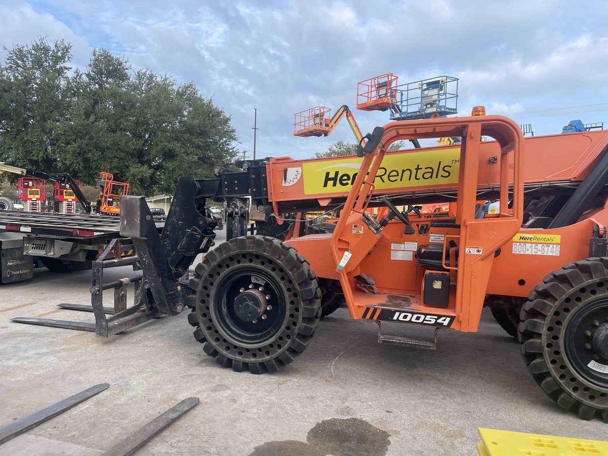 2017 SkyTrak 10054-6