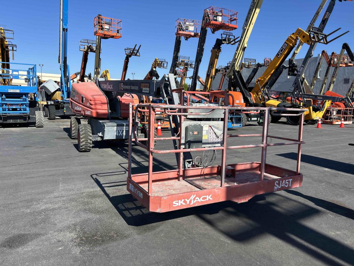 2015 Skyjack SJ45 T