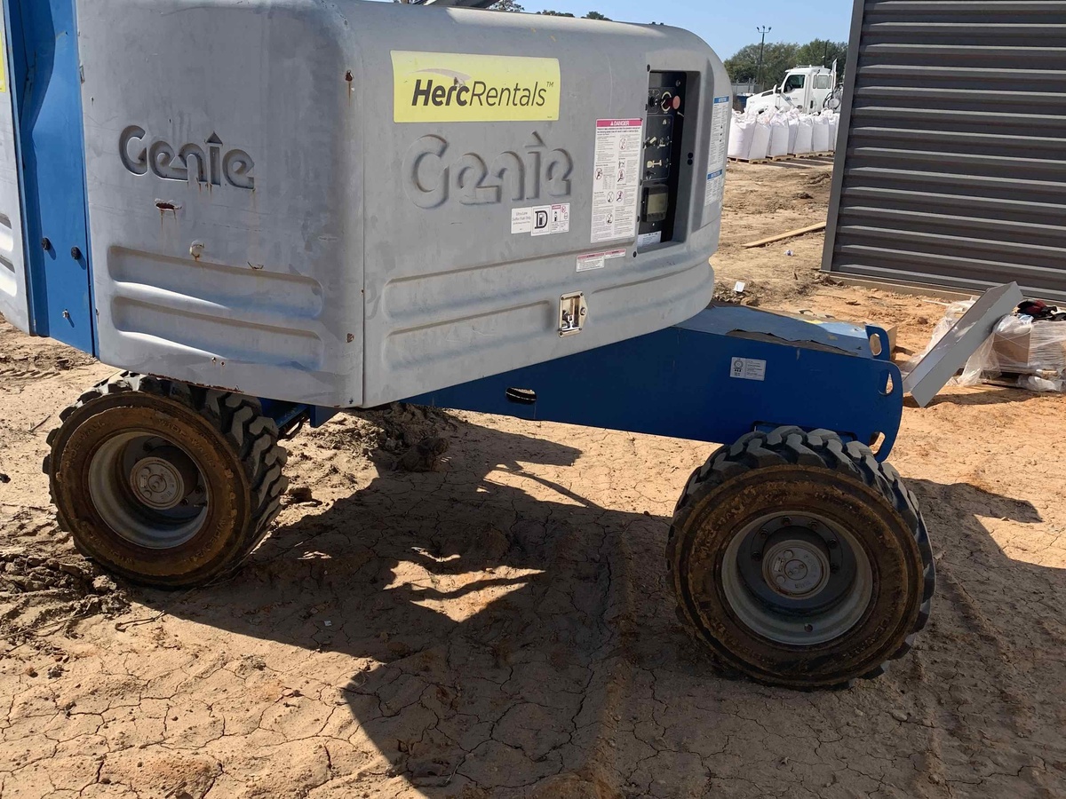 2018 Genie S-40