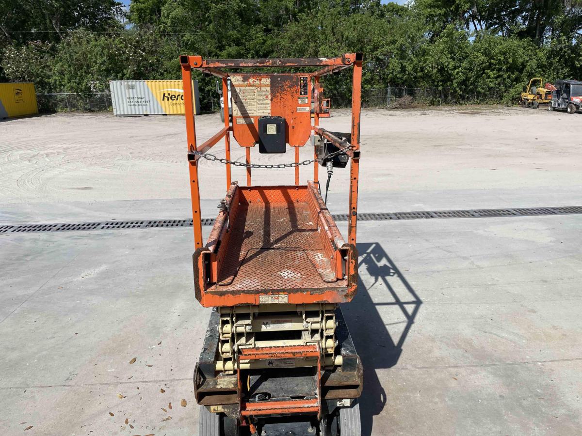 2018 JLG 1932R