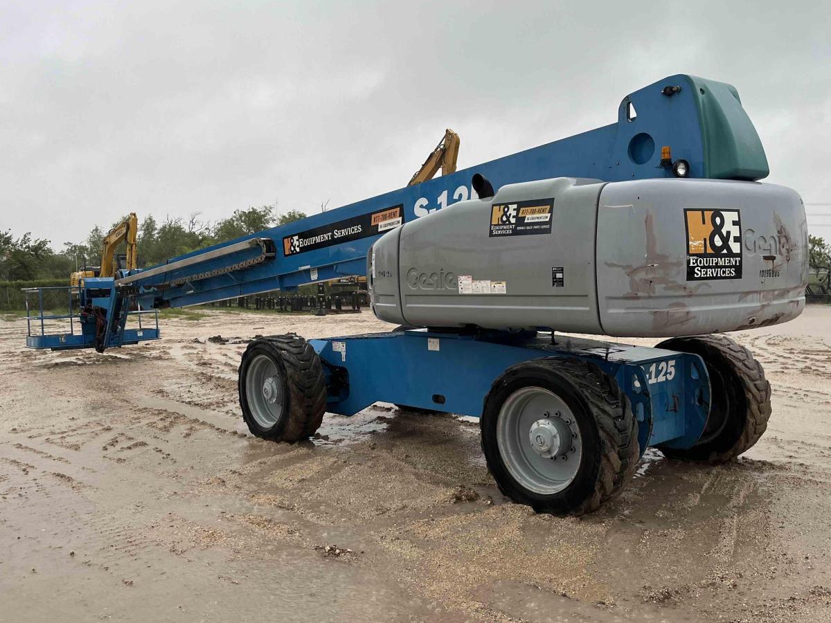 2016 Genie S-125-4