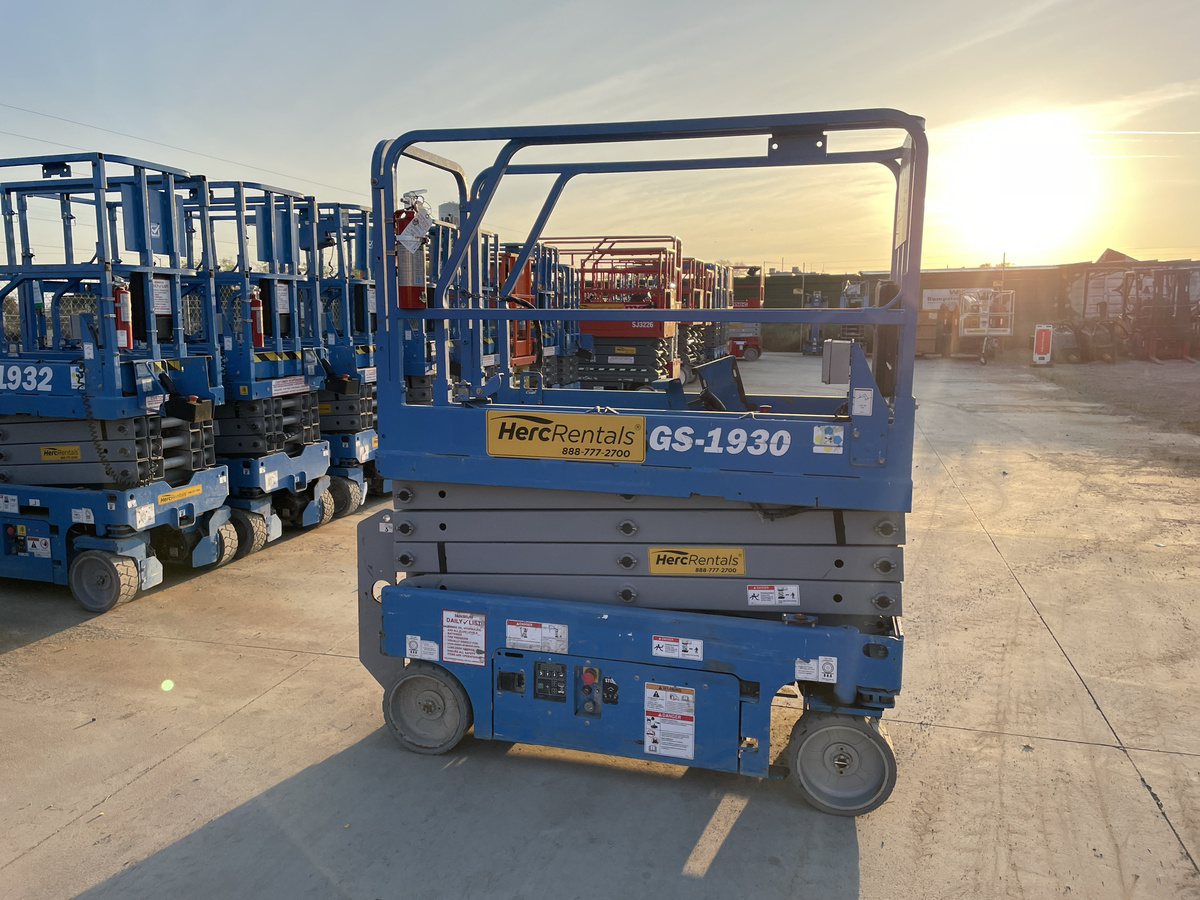 2019 Genie GS-1930