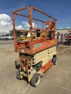 2017 JLG 2632ES-2