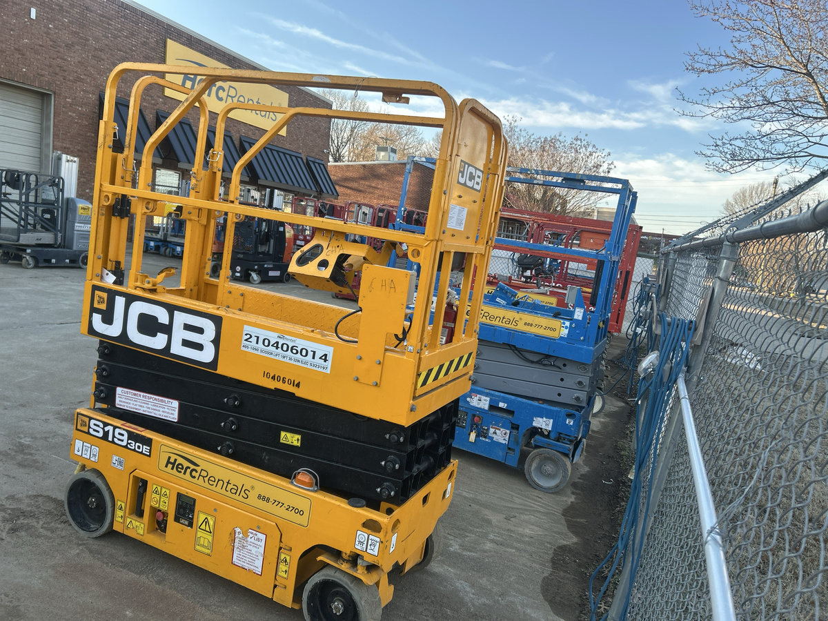 2022 JCB S1930E-4