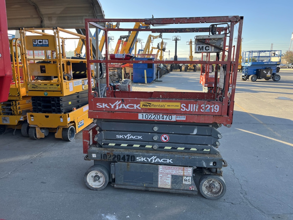 2017 Skyjack SJ3219-4