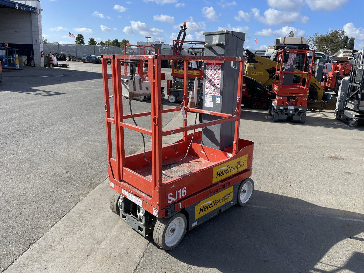 2019 Skyjack SJ16-4
