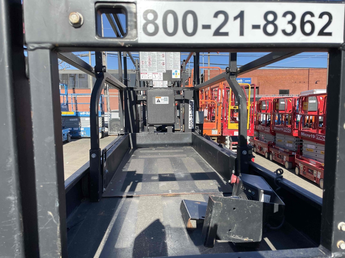 2018 Genie GS-3232-4