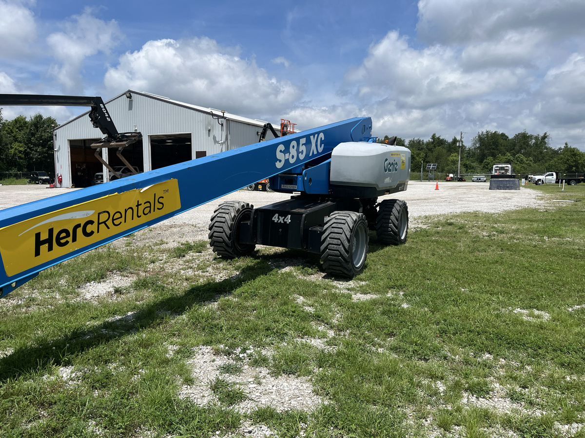 2018 Genie S-85XC-10