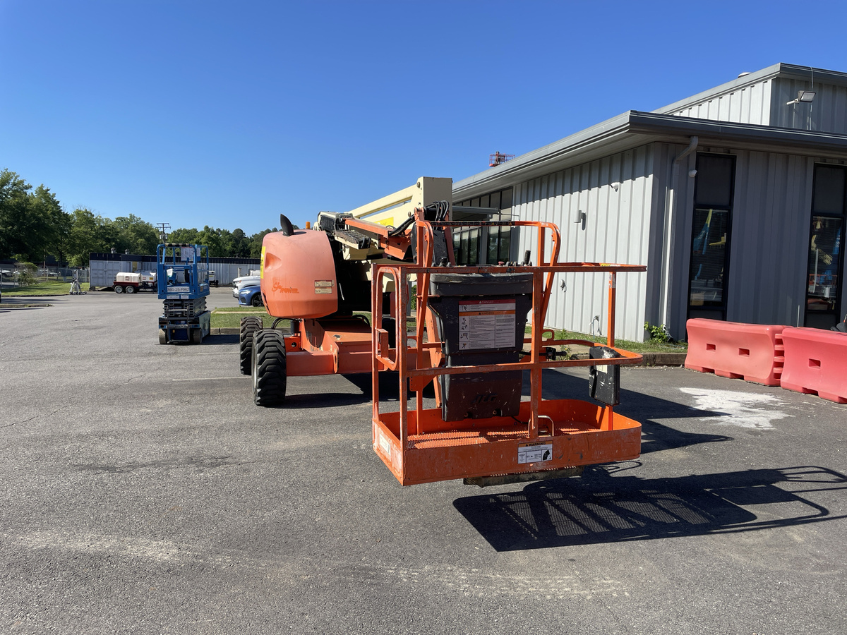 2015 JLG 450AJ-6