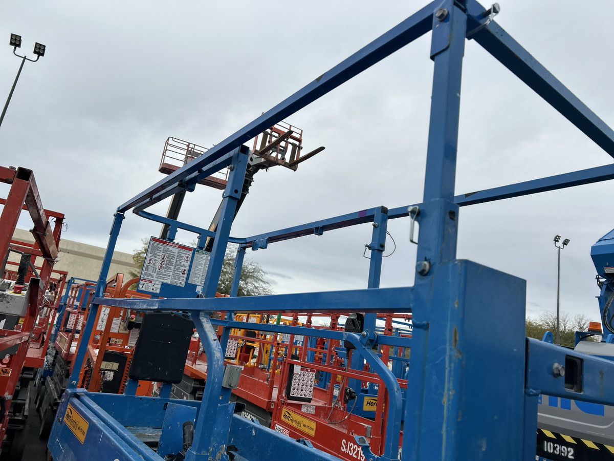 2017 Genie GS-2632-8