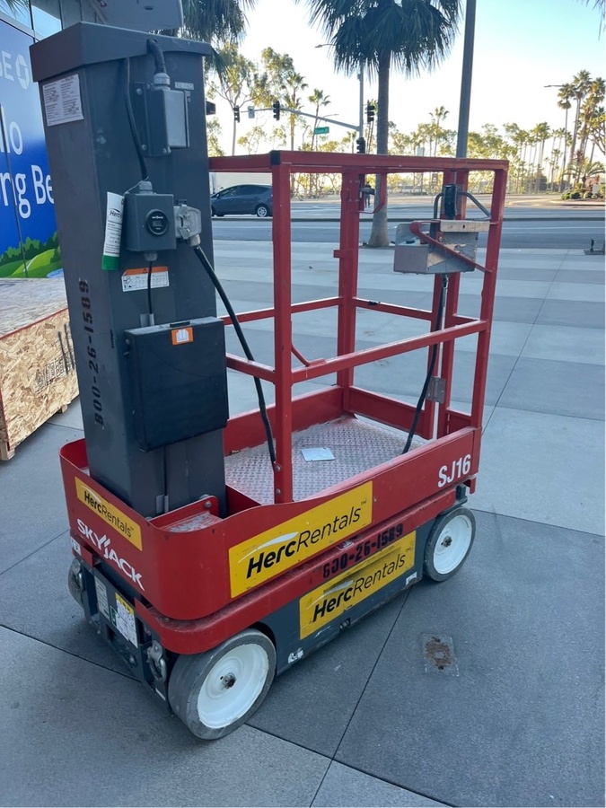 2019 Skyjack SJ16
