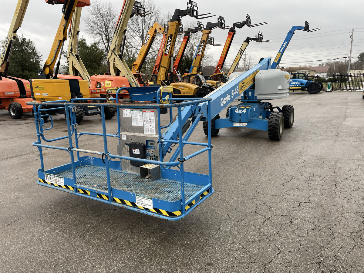 2018 Genie S-45-4