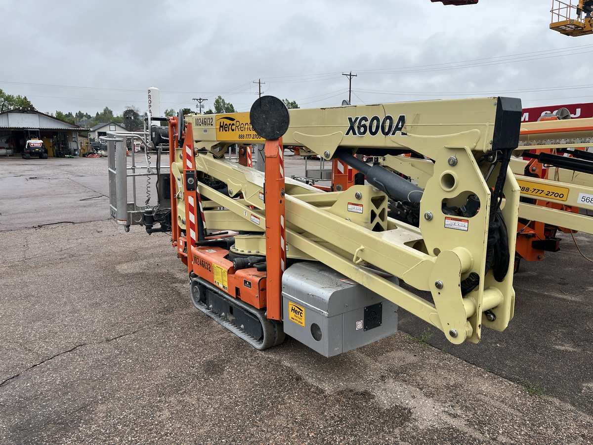 2018 JLG X600AJ-5