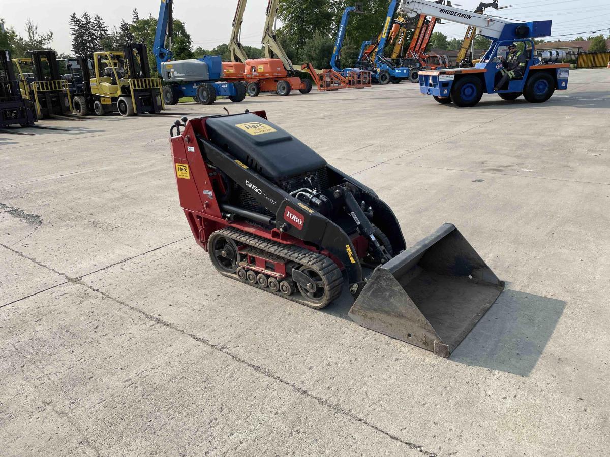 2022 Toro DINGO TX 427-2