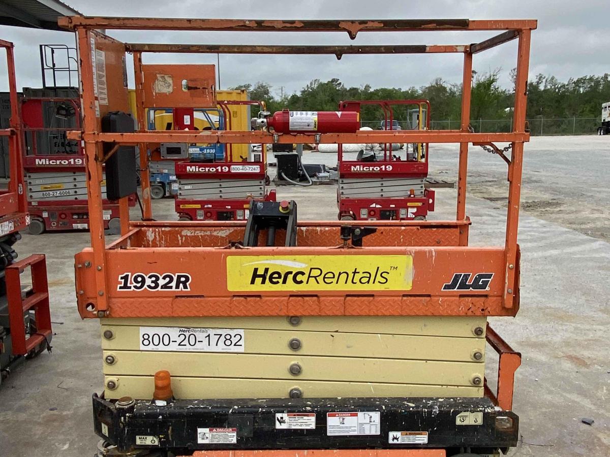 2018 JLG 1932R