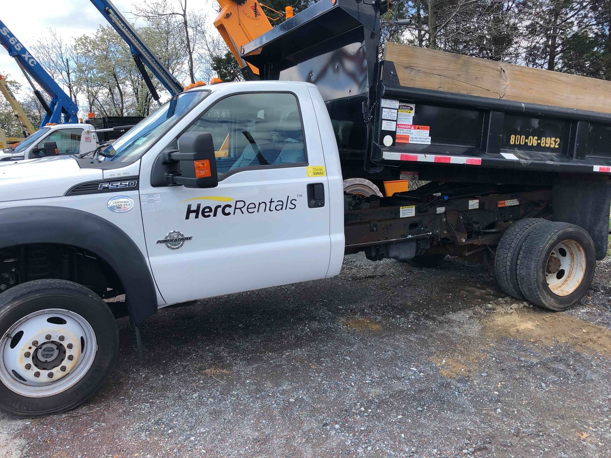 2016 Ford F550-2