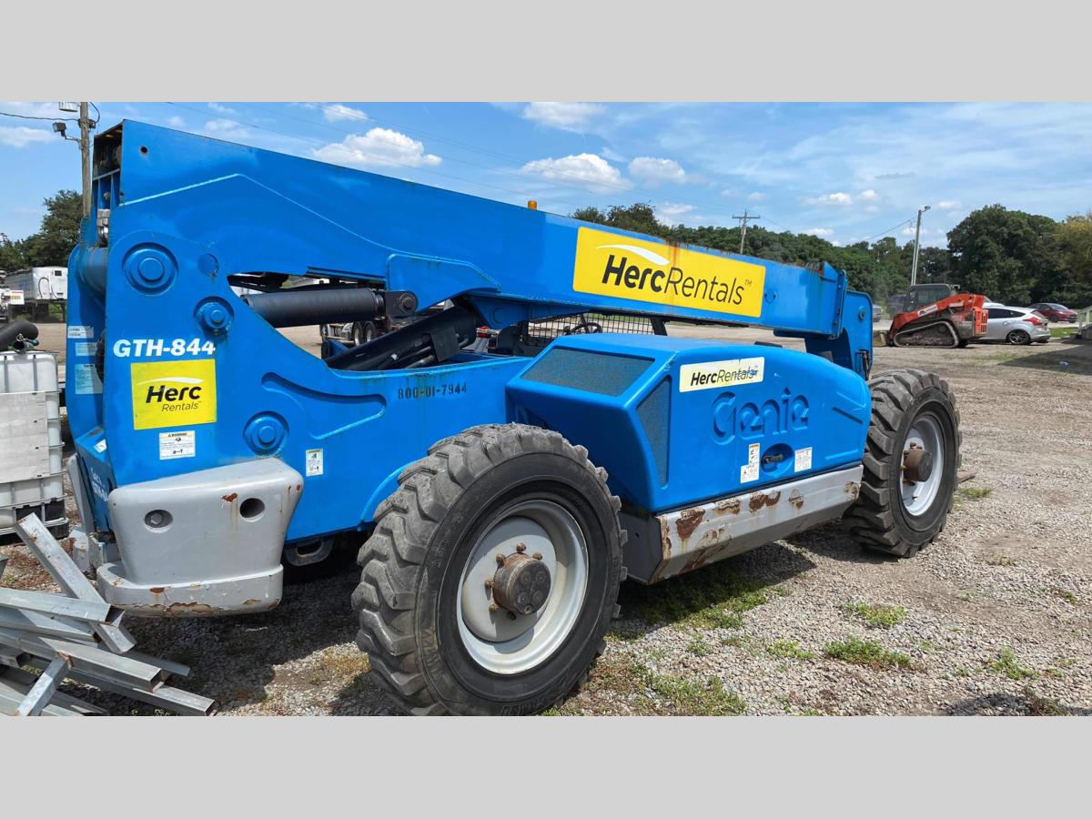 2014 Genie GTH 844