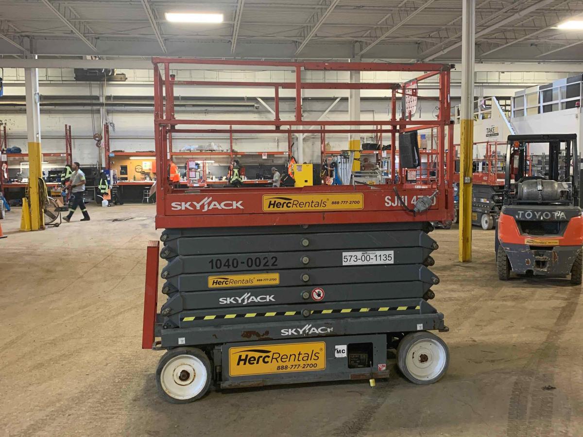 2016 Skyjack SJ4740