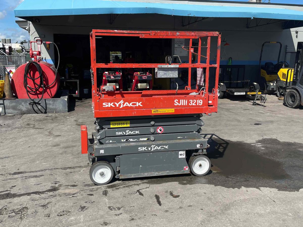 2017 Skyjack SJ3219