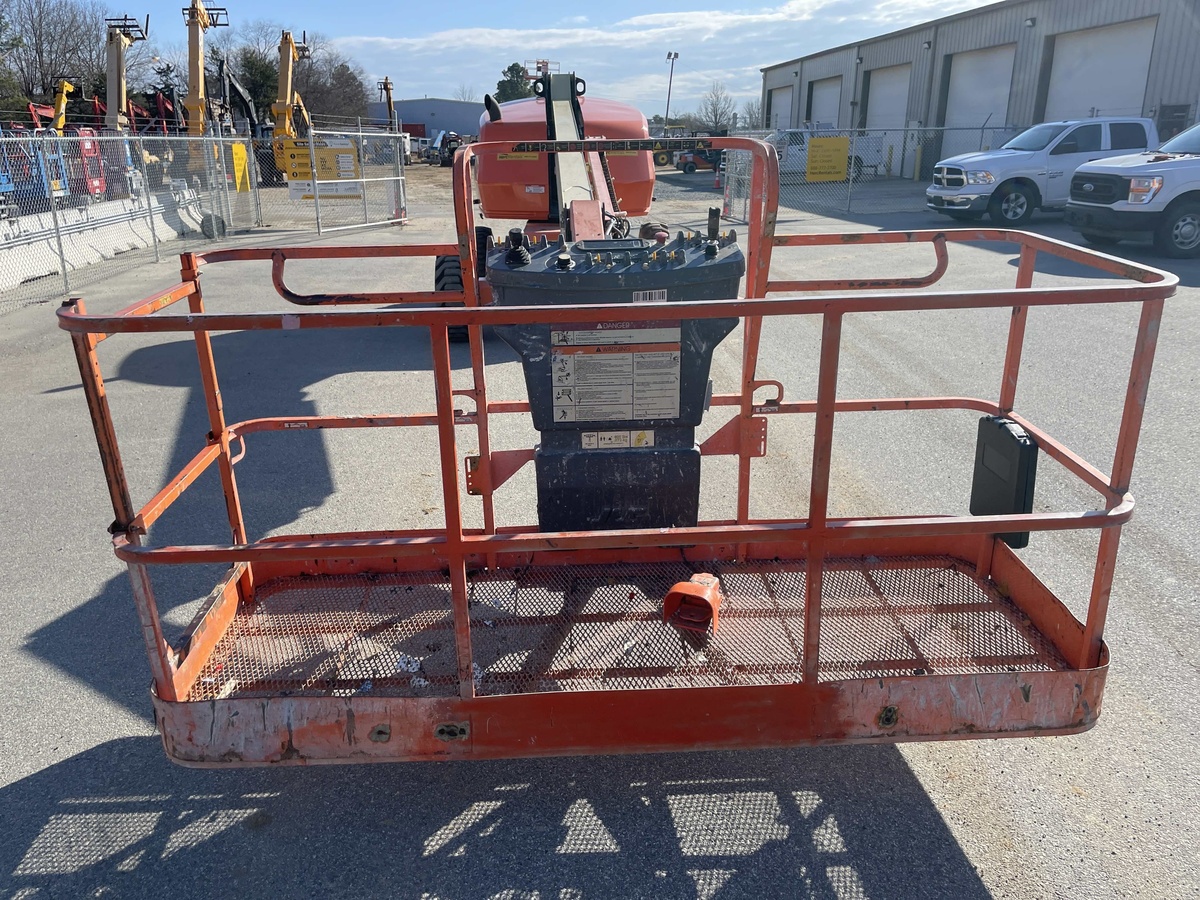 2018 JLG 460SJ-6