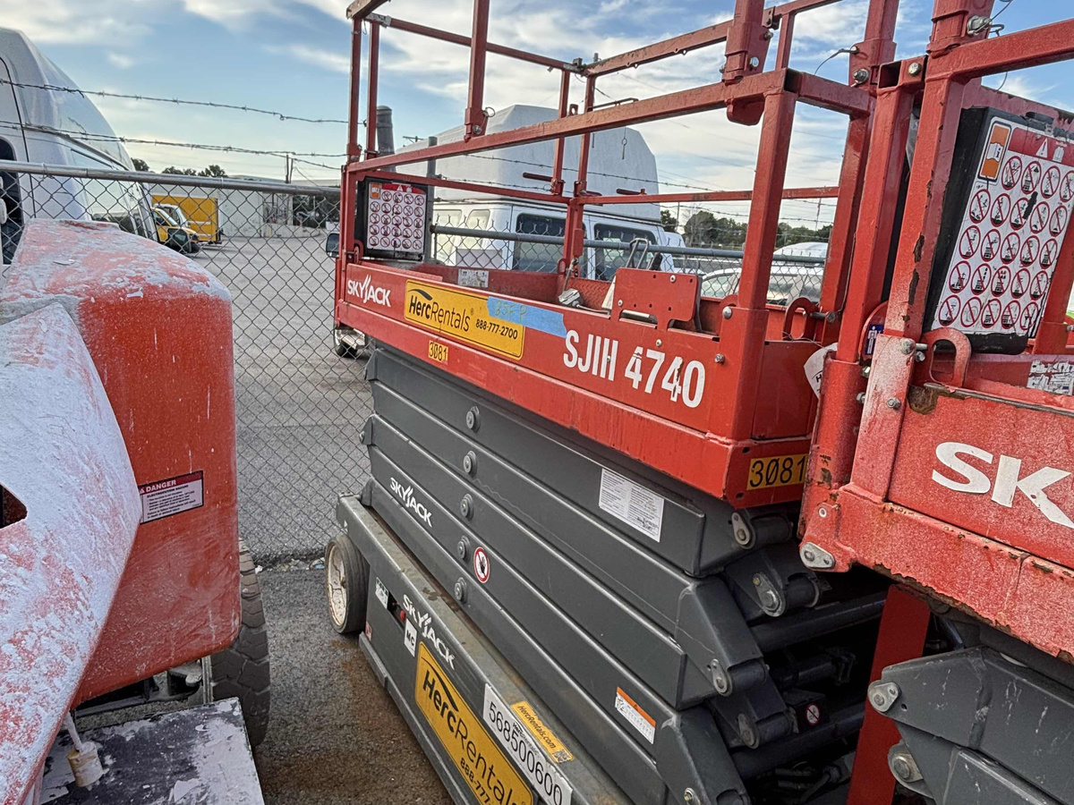 2019 Skyjack SJ4740-4