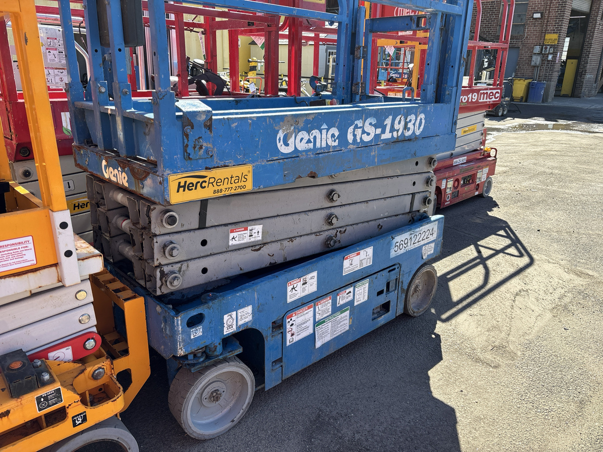 2017 Genie GS-1930-2