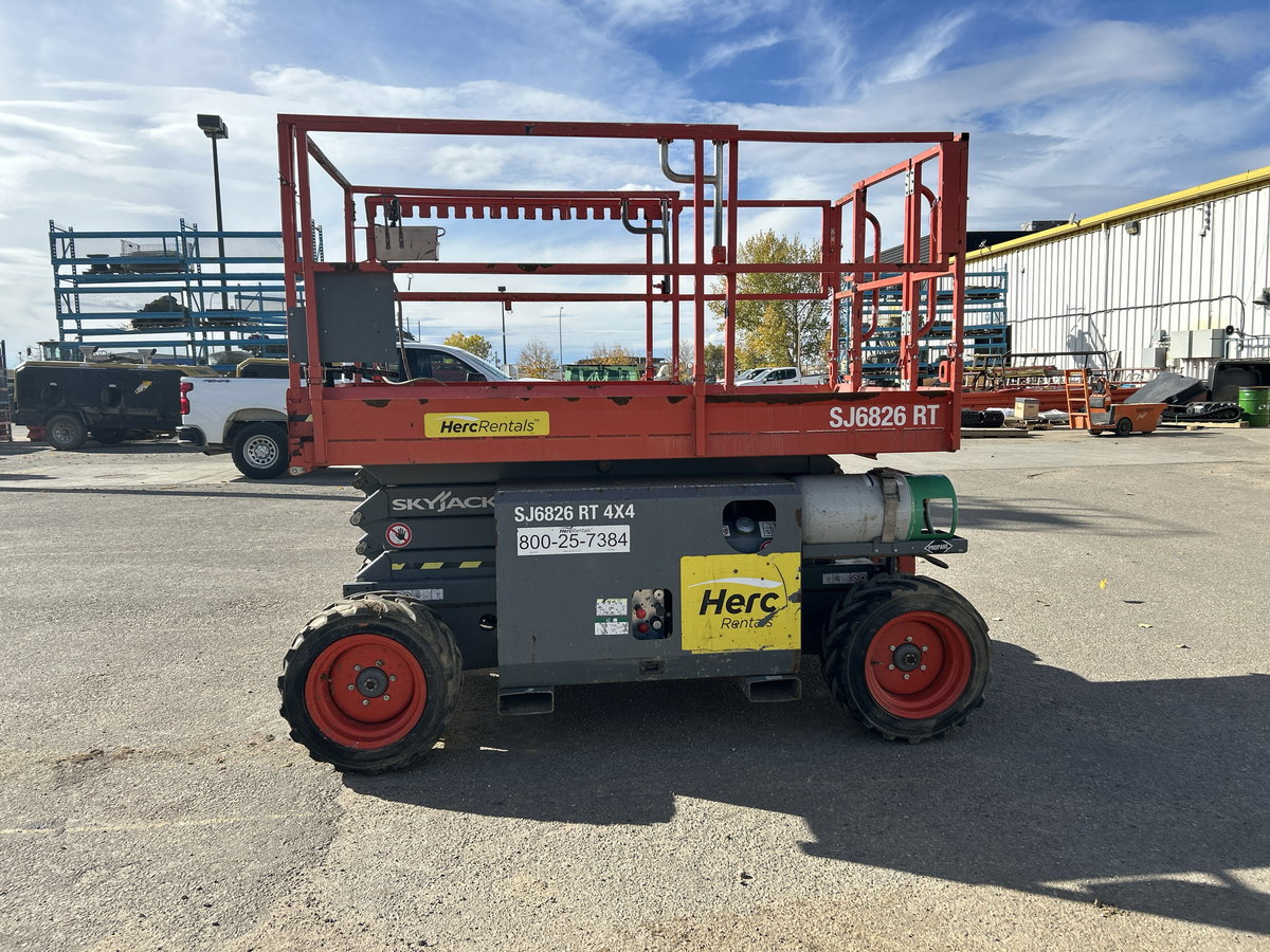 2019 Skyjack SJ-6826RT-7
