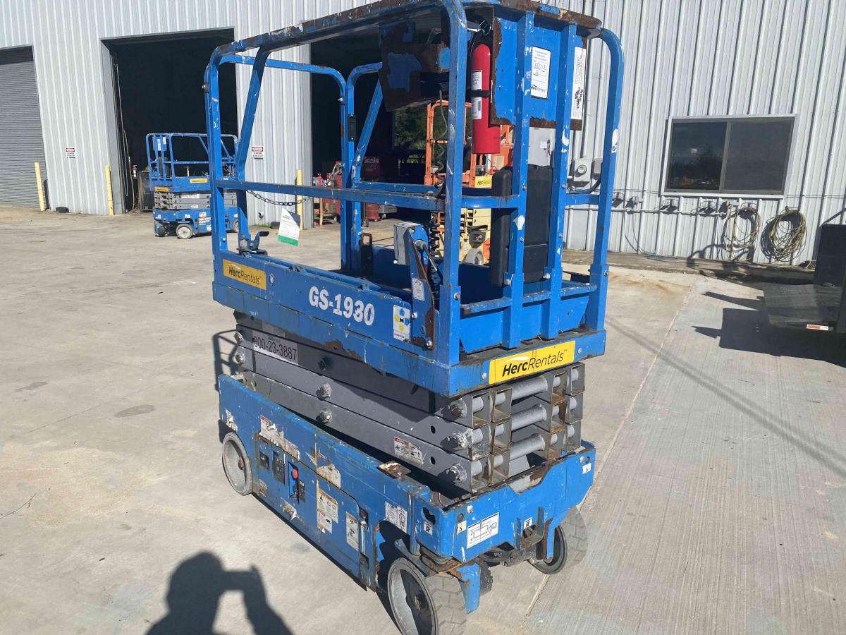 2018 Genie GS-1930