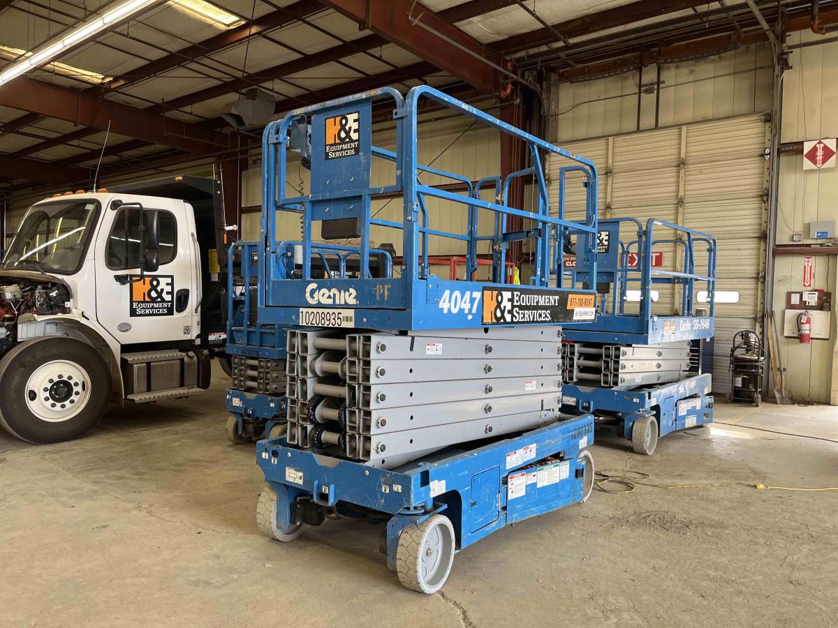 2017 Genie GS-4047