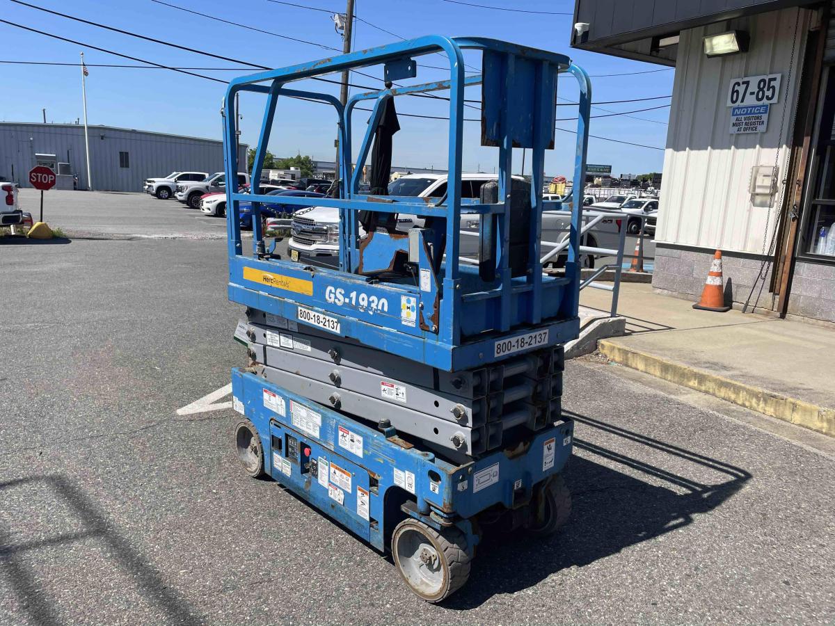 2017 Genie GS-1930