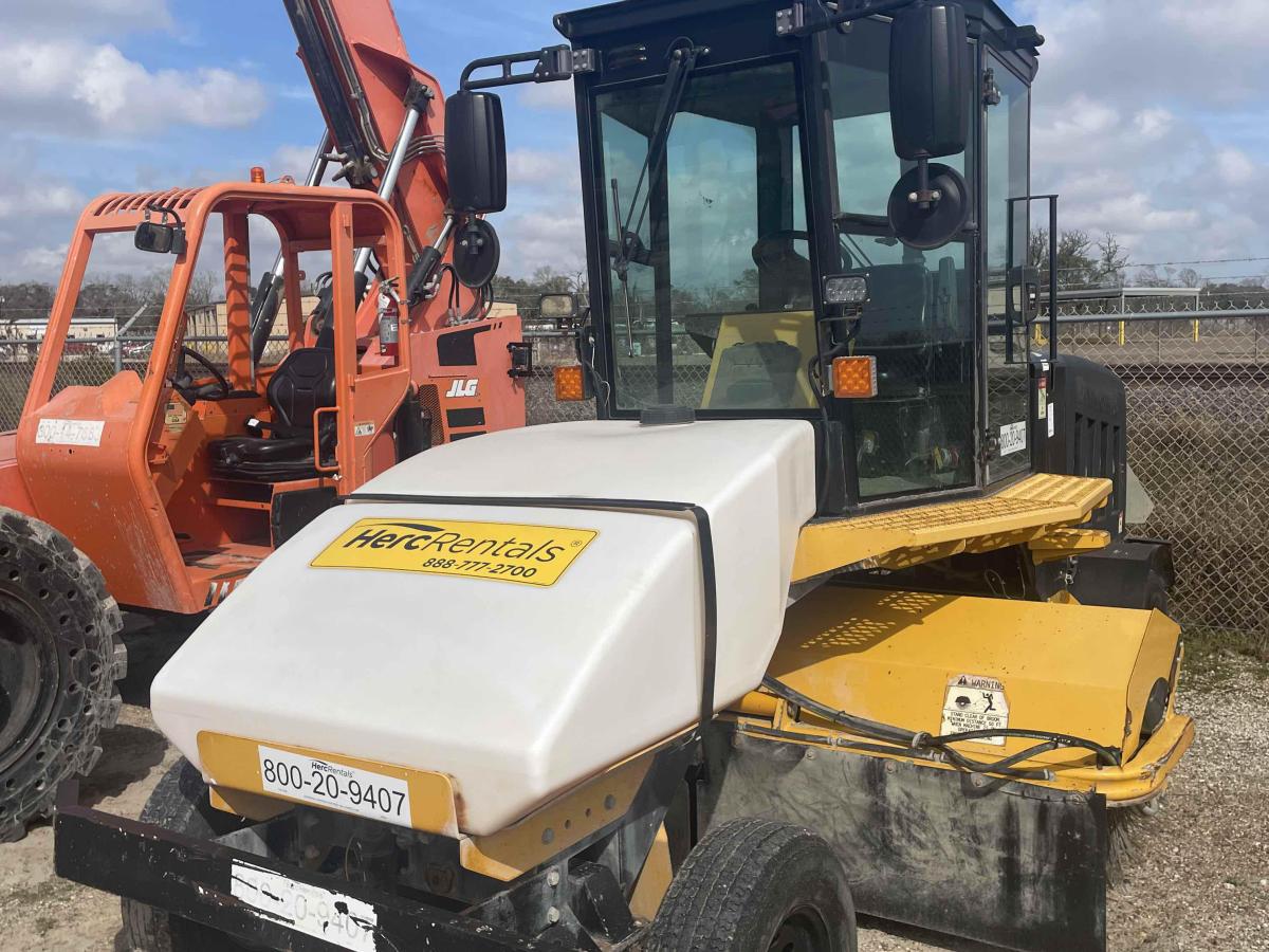 2018 LayMor SweepMaster 450-ST