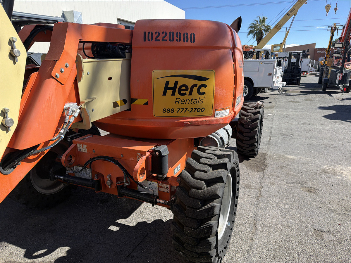 2017 JLG 600AJ-3