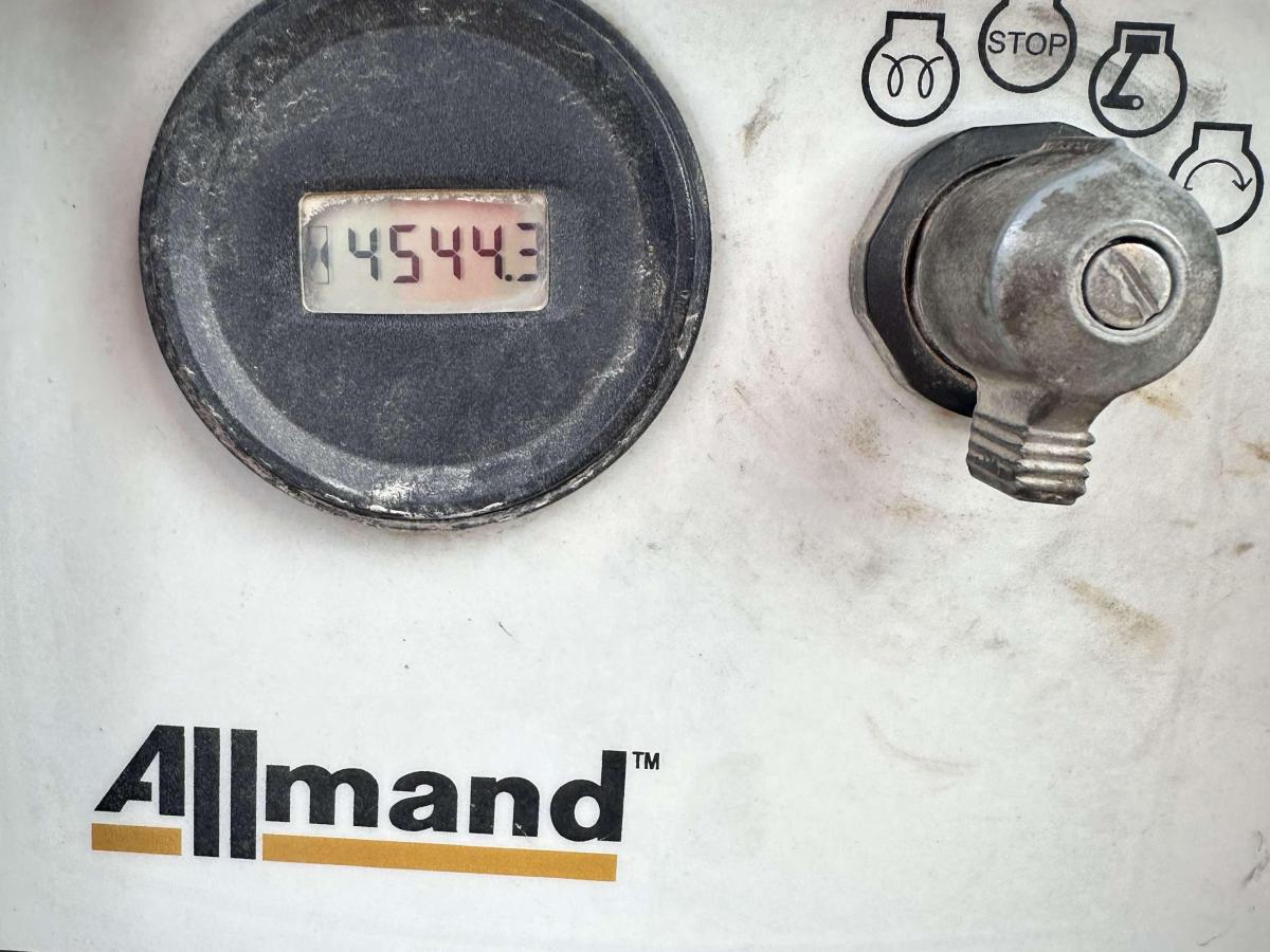 2020 Allmand Night-Lite Pro