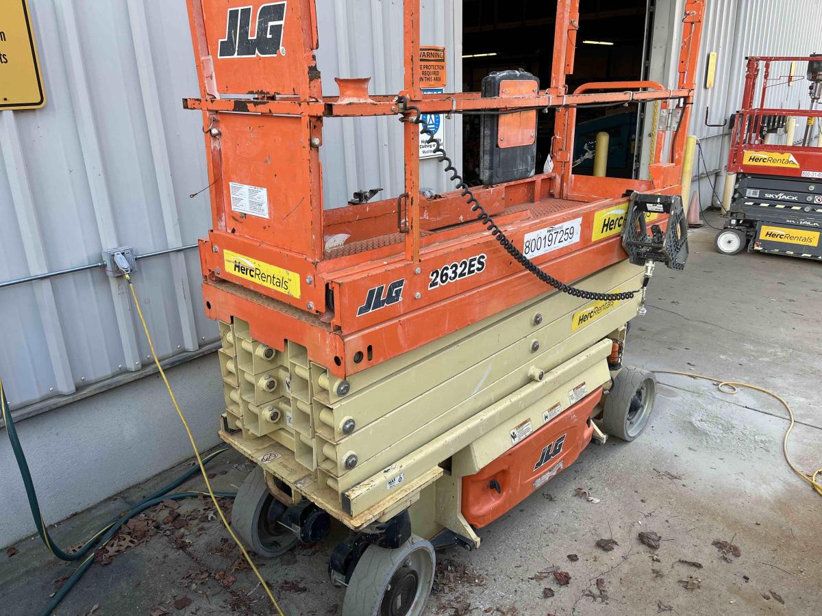 2018 JLG 2632ES-3